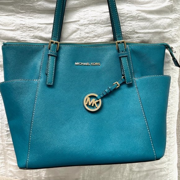 Michael Kors Purse - Picture 3 of 6
